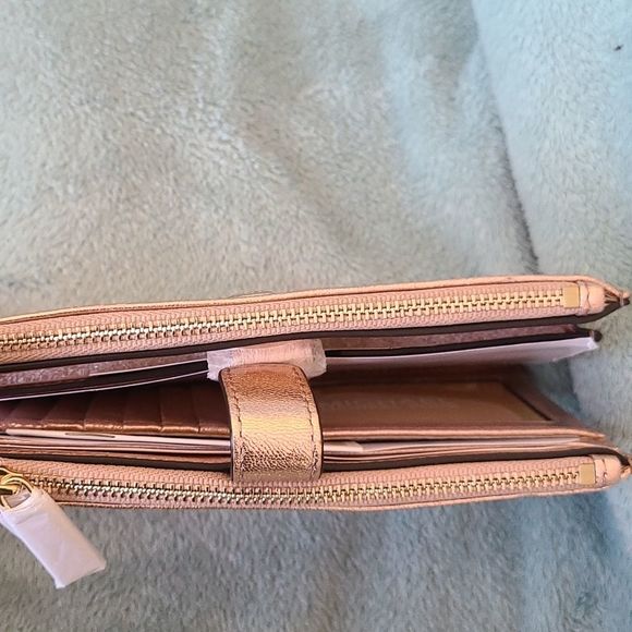 Michael kors double zipper wristlet - Picture 3 of 4